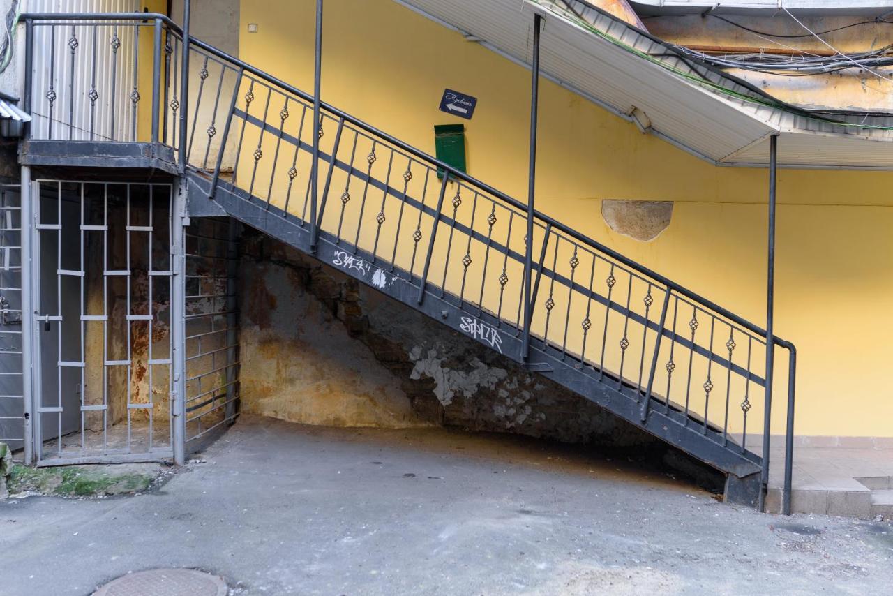 На Дерибасівській Odessa Luaran gambar